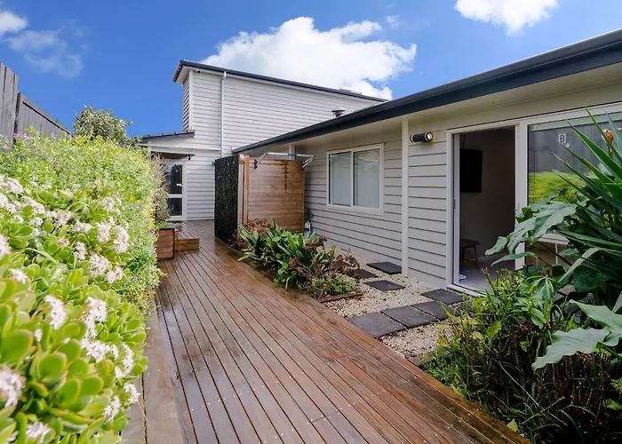 Modern Private 2 Bedroom Home-Unit In Albany With Netflix